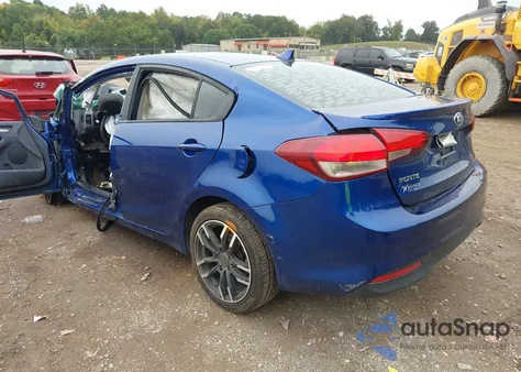 2018 Kia Forte Lx z USA, uszkodzony, nr VIN 3KPFK4A75JE195853